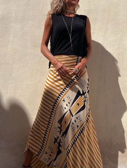 Audrey - Silk maxi skirt with geometric print